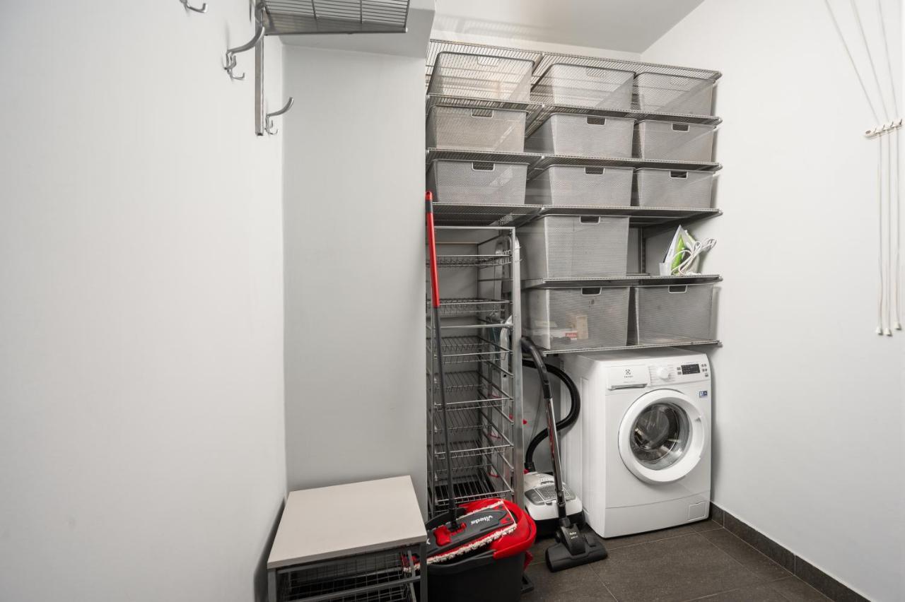 Bluszczanska Comfort Apartment Варшава Екстериор снимка